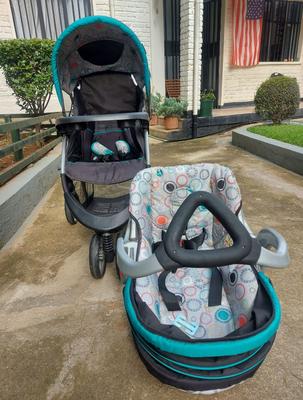 🍼 Baby Trend Baby Stroller – Slightly Used