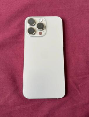 Apple iPhone 15 Pro