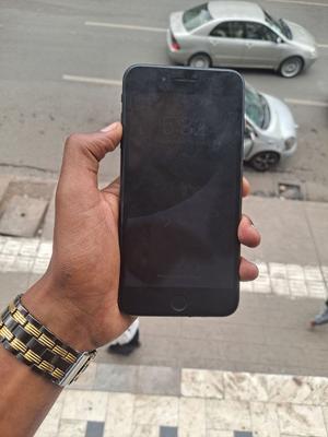 Apple iPhone 7