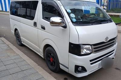 Toyota Hiace 2010 Automatic