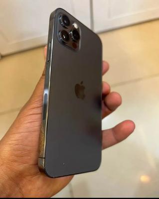 Apple iPhone 12 Pro