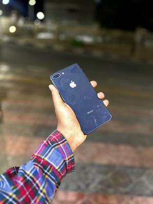 Apple iPhone 8 Plus 64 GB