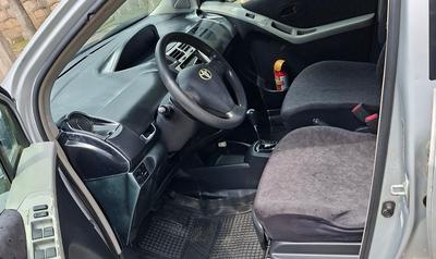 Toyota Yaris 2009 Automatic