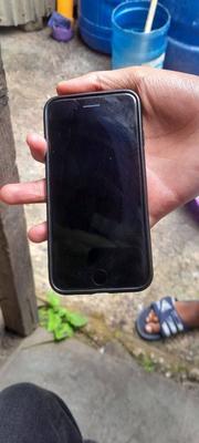 Apple iPhone SE 64 GB