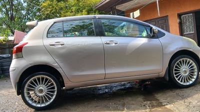 Toyota Yaris 2010