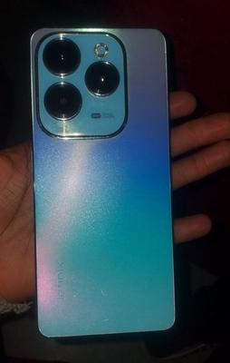 Infinix Hot 40
