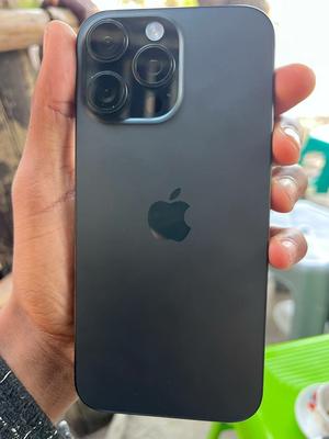 Apple iPhone 16 Pro Max