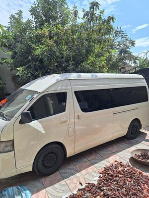Toyota Hiace 2012 Automatic