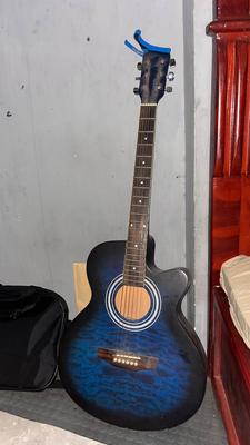 Box Guitar for sell