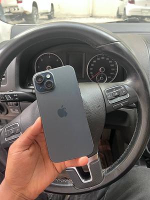Apple iPhone 15 128 GB
