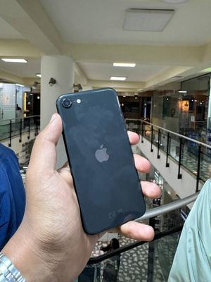 Apple iPhone SE 128 GB