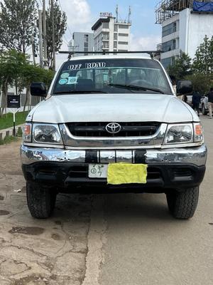 Toyota Hilux 2004 Manual