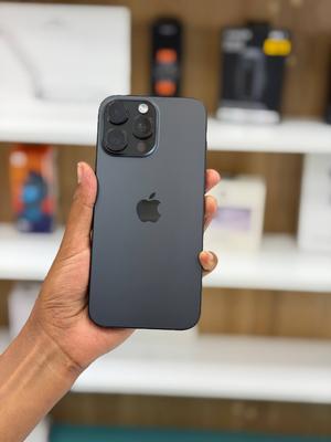 Apple iPhone 16 Pro Max