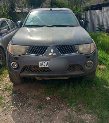 Mitsubishi L200 2005 Manual