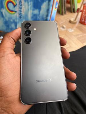 Samsung Galaxy S24 128 GB