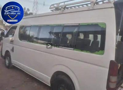 Toyota Hiace 2012 Manual