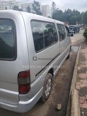 Toyota Hiace 2003