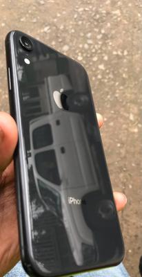Apple iPhone XR