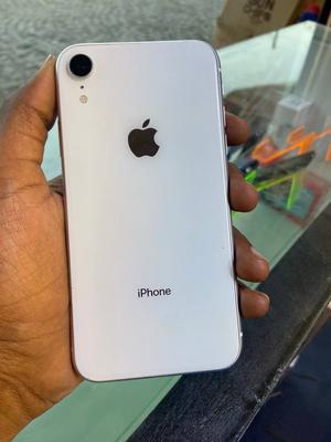 Apple iPhone XR