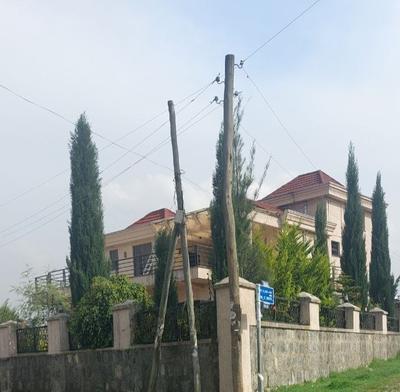 6-bedroom House for sale in Bole