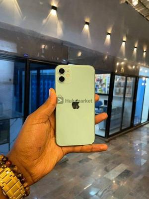 Apple iPhone 12 64 GB