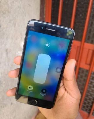 Apple iPhone 8 Plus