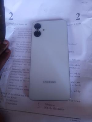 Samsung Galaxy A06 128 GB