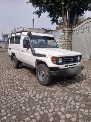 Toyota Land Cruiser 2005 Manual