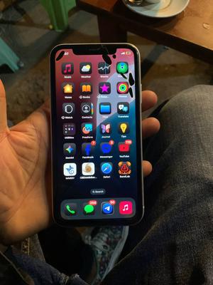 Apple iPhone XR
