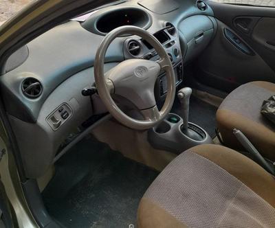 Toyota Platz 2001 Automatic