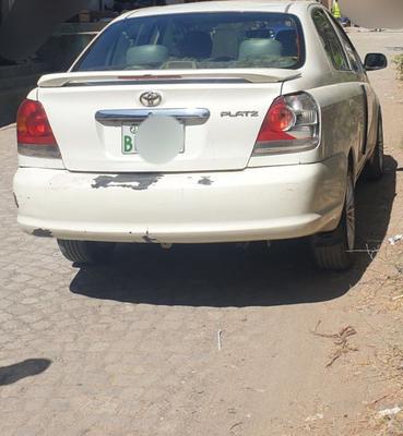 Toyota Platz 2005