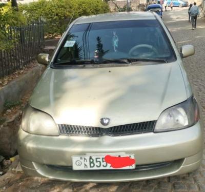 Toyota Platz 2001 Automatic