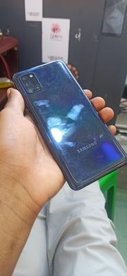SAMSUNG A31