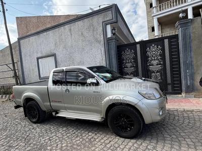 Toyota Hilux 2012