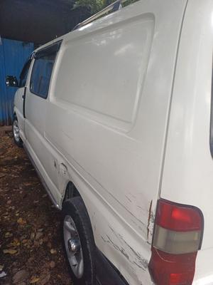 Toyota Hiace 2008 Manual