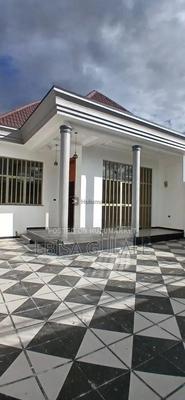 6-bedroom House for rent