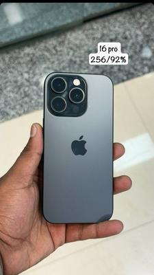 Apple iPhone 16 Pro