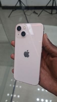 Apple iPhone 13