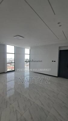 **3bdrm Penthouse in Summit, Yeka for rent**