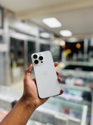 Apple iPhone 16 Pro