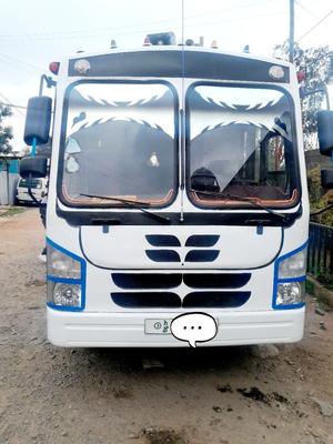 Isuzu NPR 2001