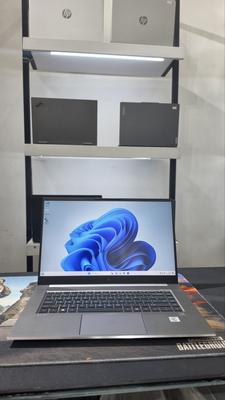 🔥 HP ZBook Studio G7 — Professional Workstation 💻