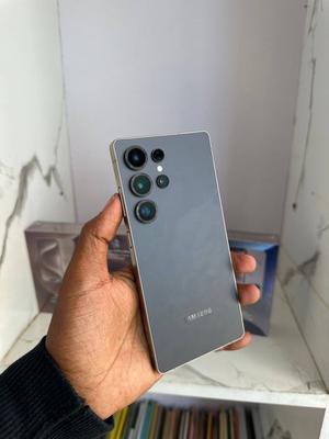 Samsung Galaxy S25 Ultra