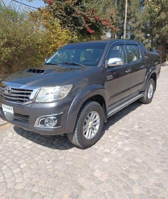Toyota Hilux 2014 Automatic