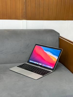 💻 MacBook Retina