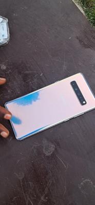 Samsung Galaxy S10+