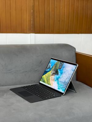 💼Microsoft Surface Pro 8