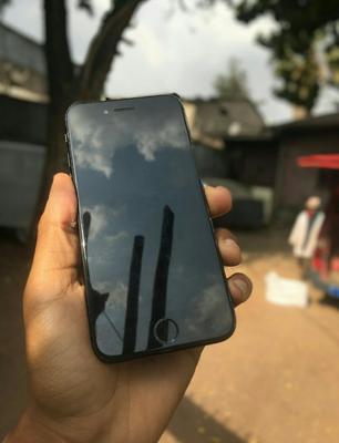 Apple iPhone 7