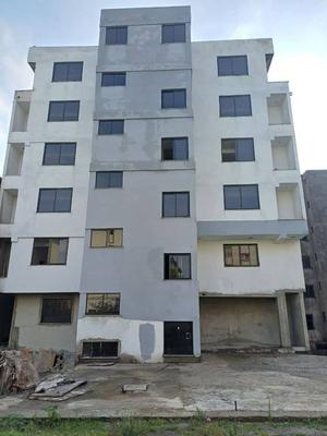 Building for sale in Yeka