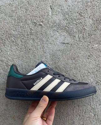 👞 ADIDAS GAZELLE